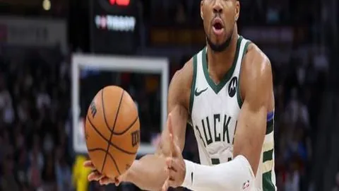 英冠激战：主场龙力战保级军，7胜5负悬念迭起，谁能笑到最后？